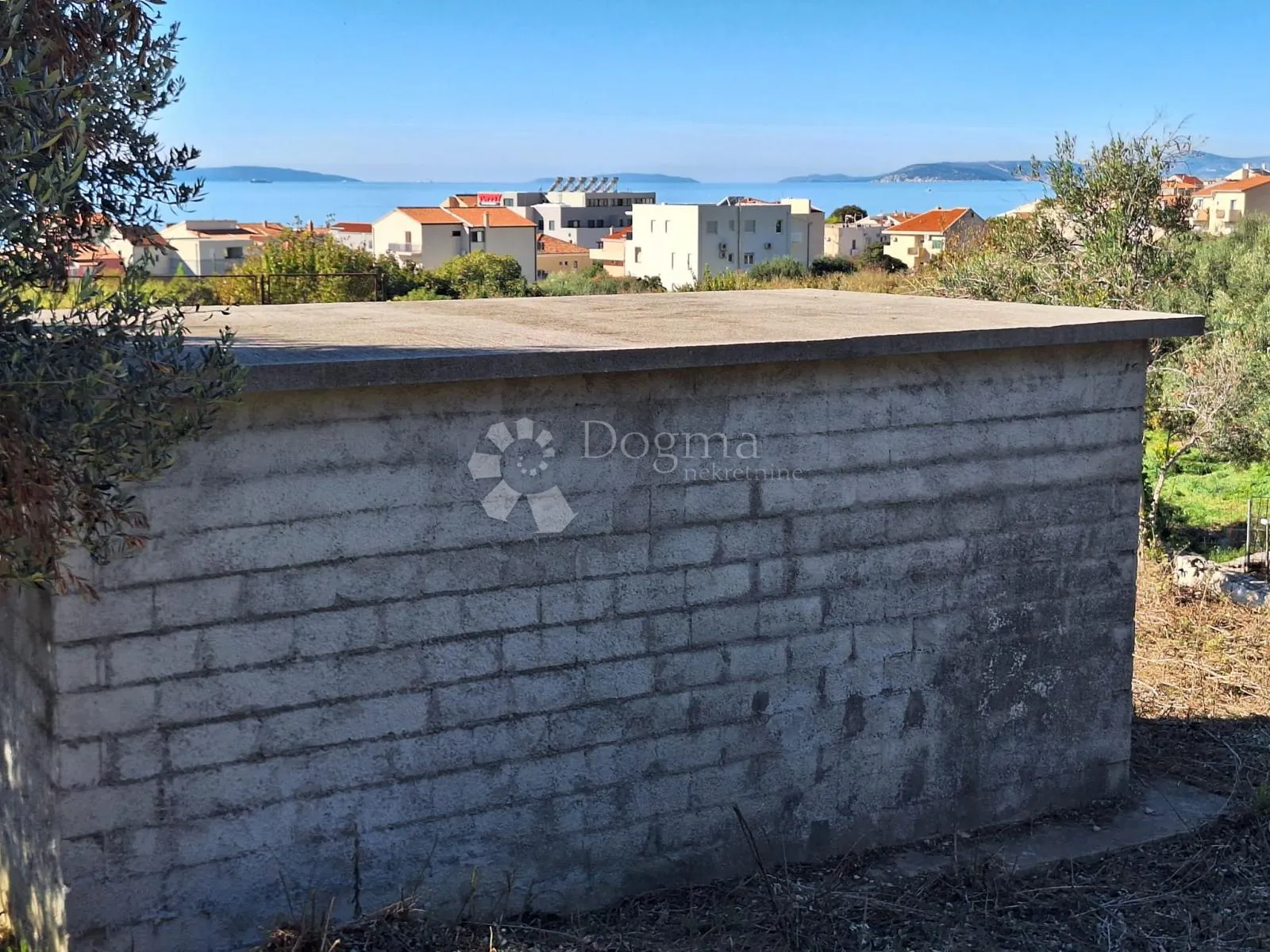 atraktivno građevinsko zemljište 200m od mora - slika 5