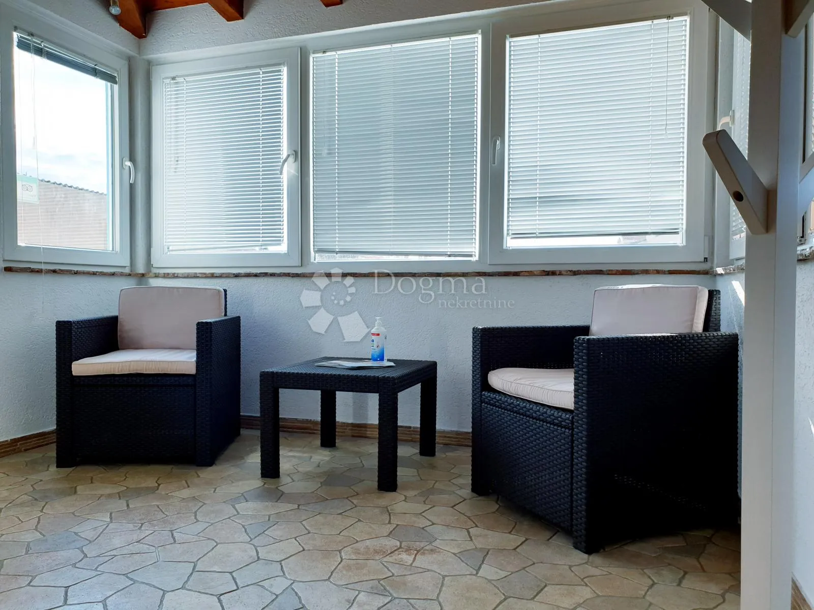 stan 122m2 rovinj- blizina plaže kuvi - slika 23