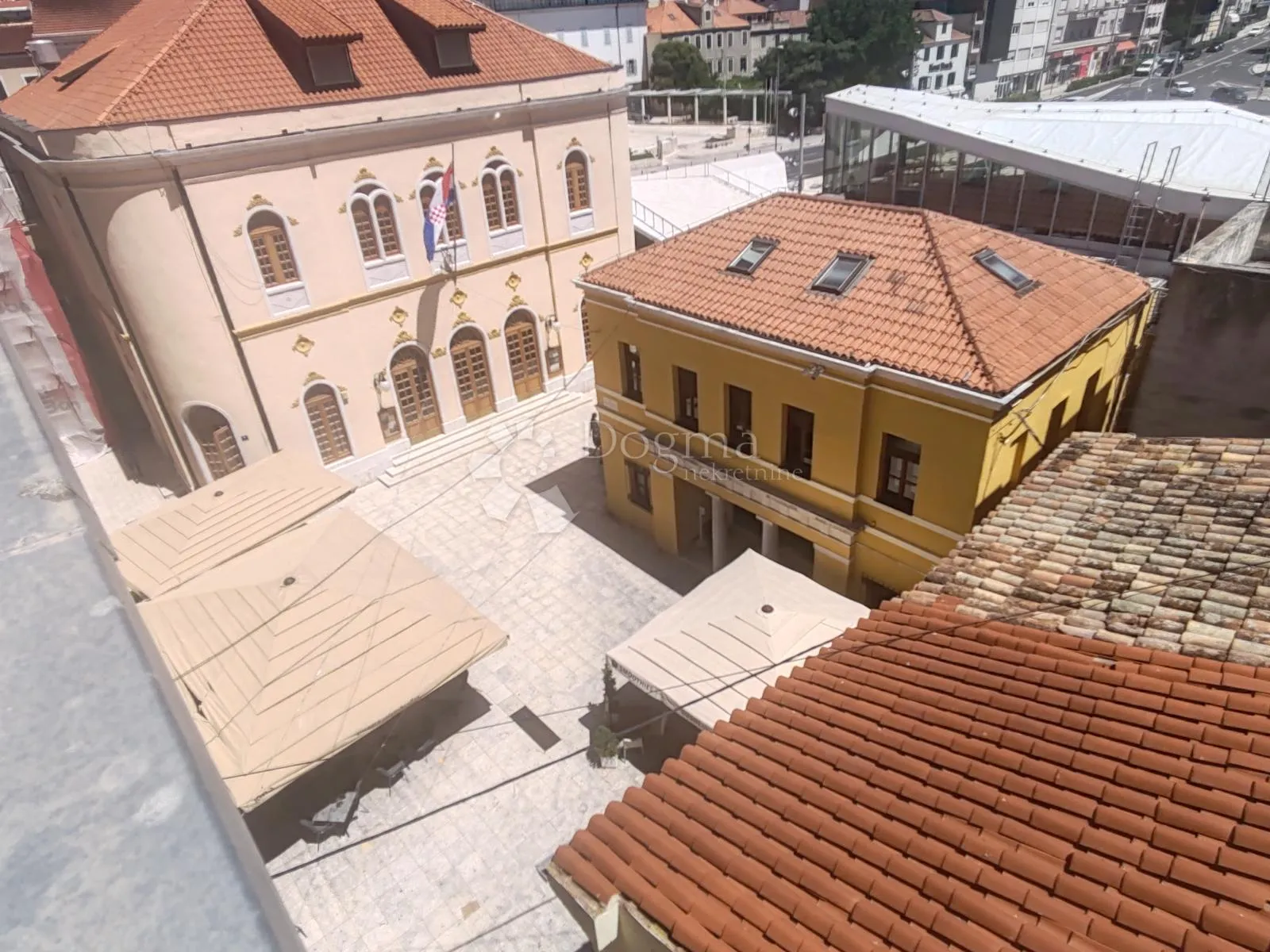 u staroj jezgri šibenika – stan 114 m2 s dvije terase i pogledom - slika 2