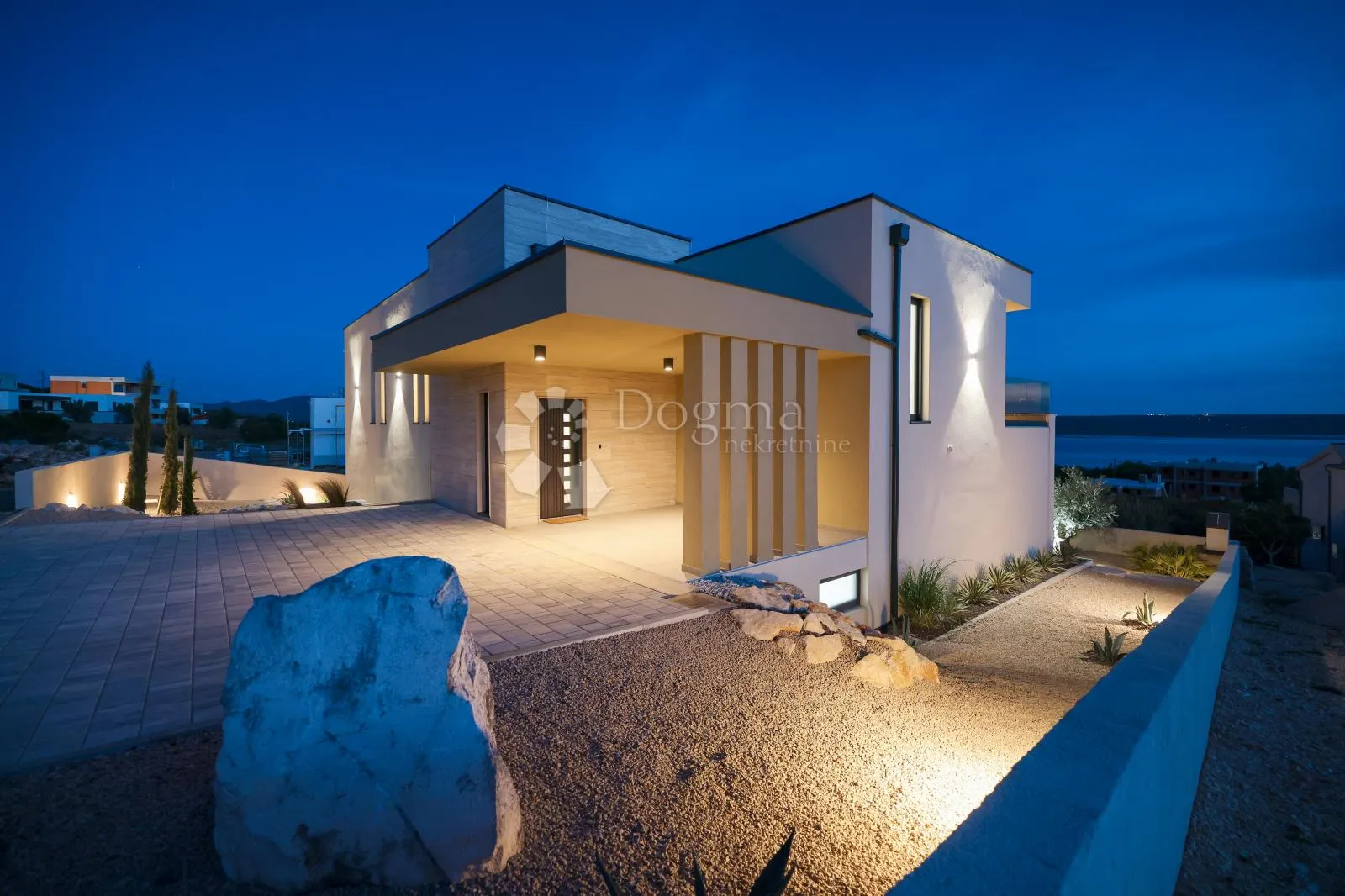 villa s bazenom- maslenica - slika 18