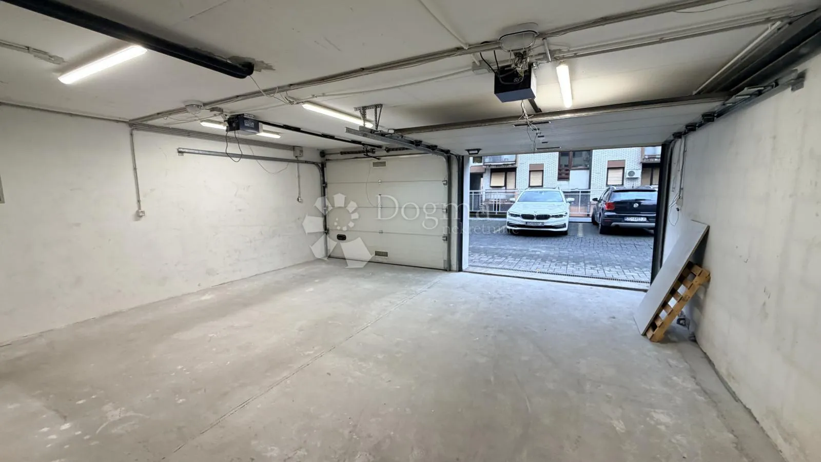 najam poslovnog prostora 350m2, kvaternikov trg - slika 19