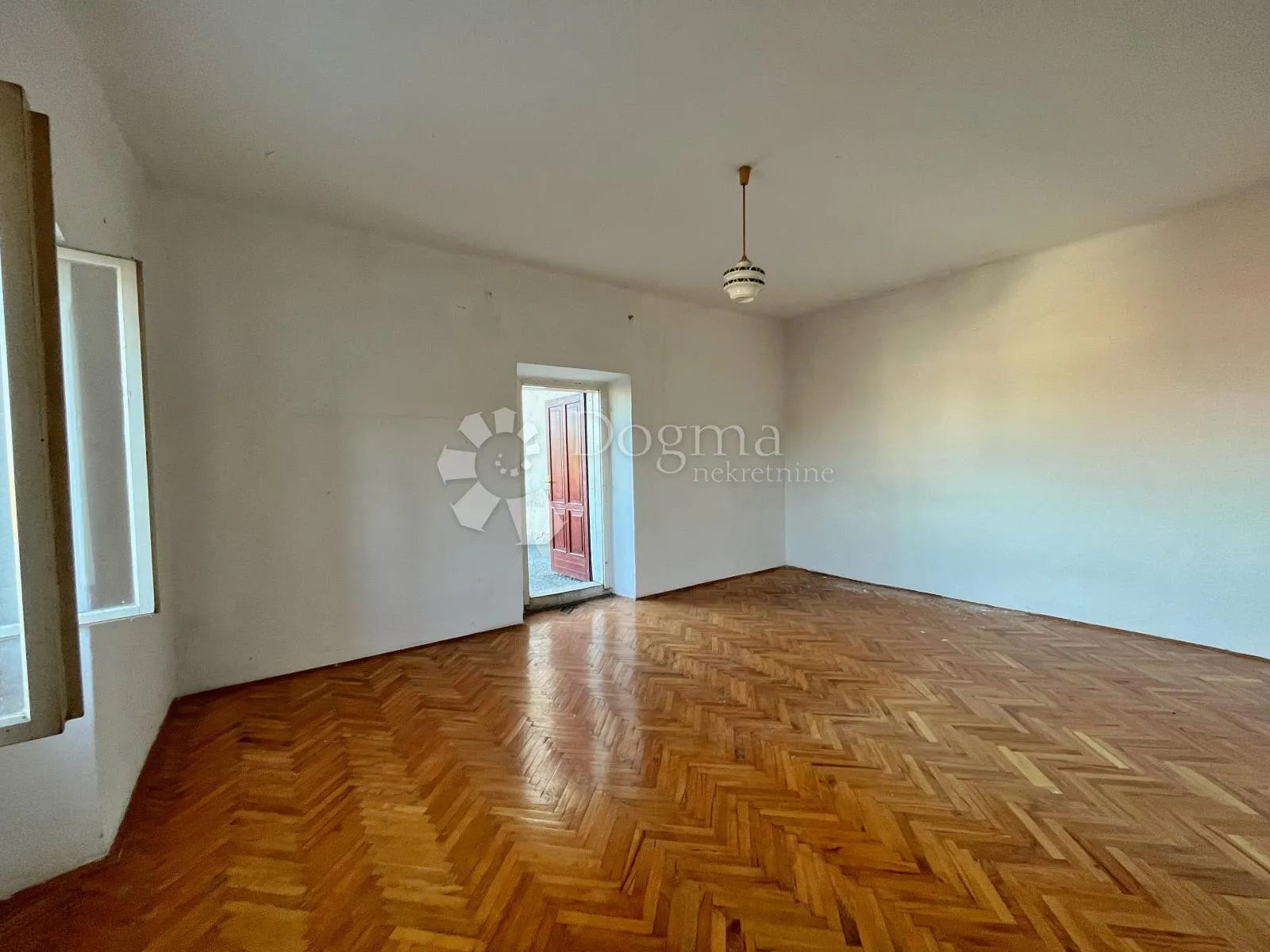 kuća za adaptaciju 85 m od mora, top lokacija - slika 11