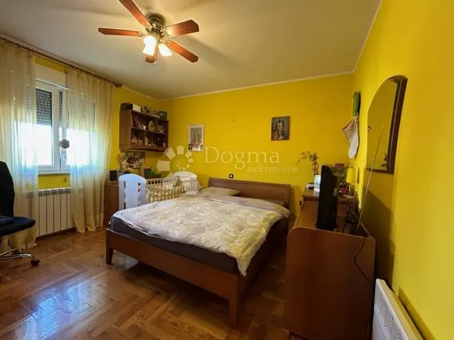 odlična kuća kostrena u blizini mora - slika 12