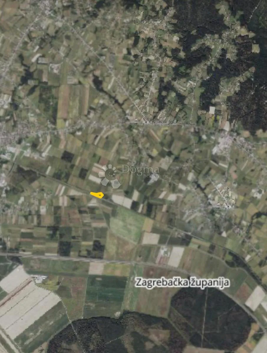 prostrana parcela sa dva ucrtana objekta, 10153 m² - slika 4