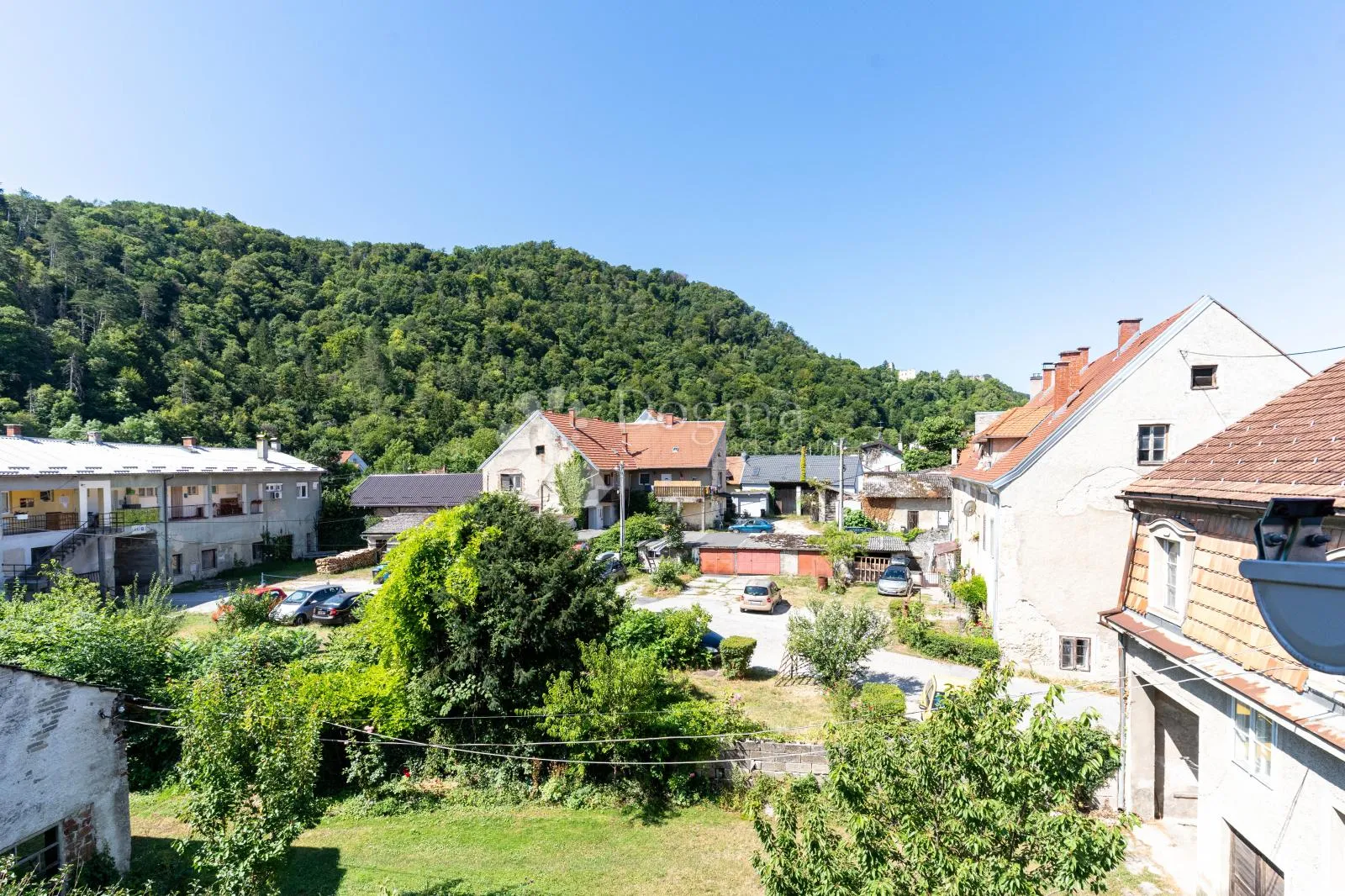 smart penthouse u centru samobora – terasa, garaža, lift, spa kupaonica - slika 14