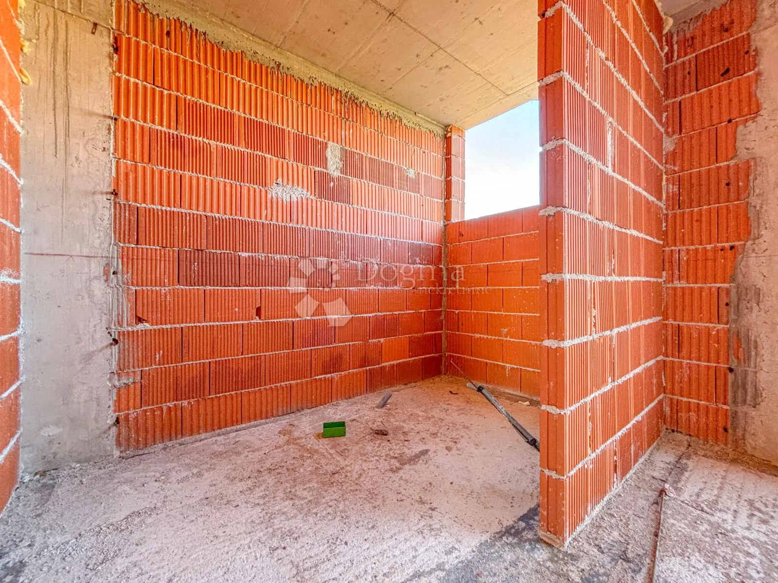 kanfanar, atraktivna villa u roh-bau fazi s pogledom na more - slika 11