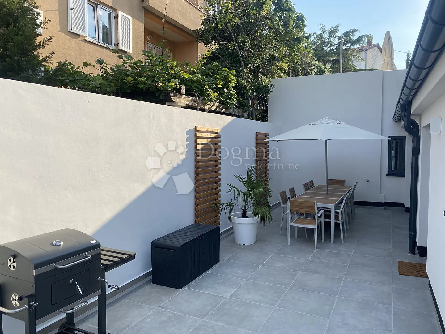 premantura - kuća sa 3 luksuzna apartmana i pogledom na more - slika 3