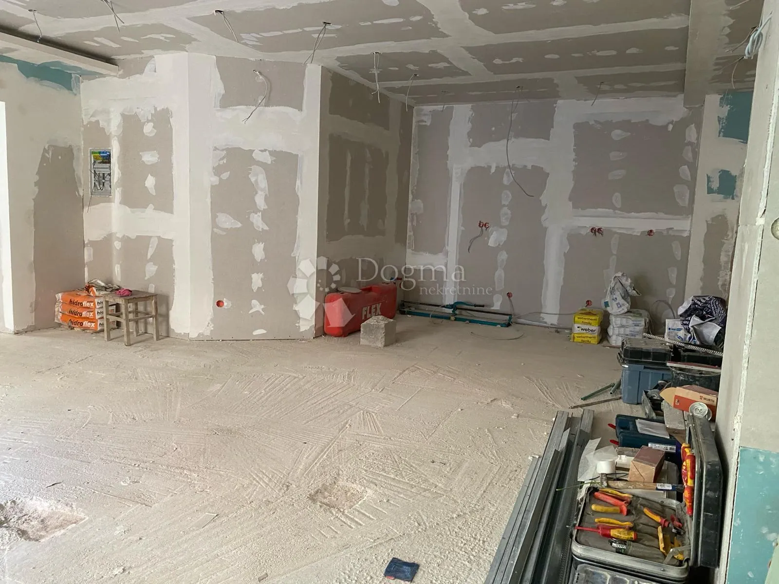 apartman u murteru - atraktivan lokacija - slika 16