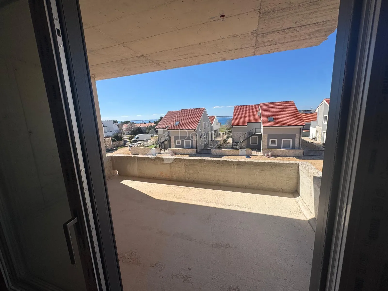 prodaje se apartman novalja gajac novogradnja s1 prizemlje - slika 15