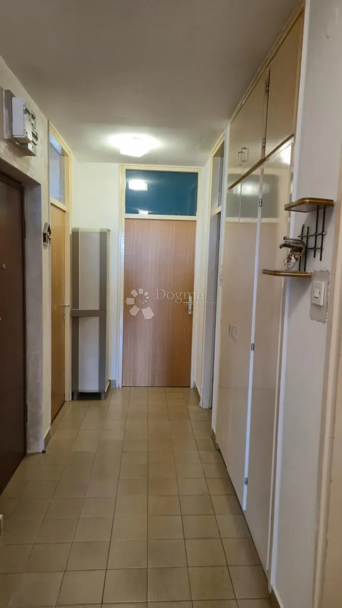 gornja vežica - lijep 2s+db stan sa odličnim pogledom - slika 14