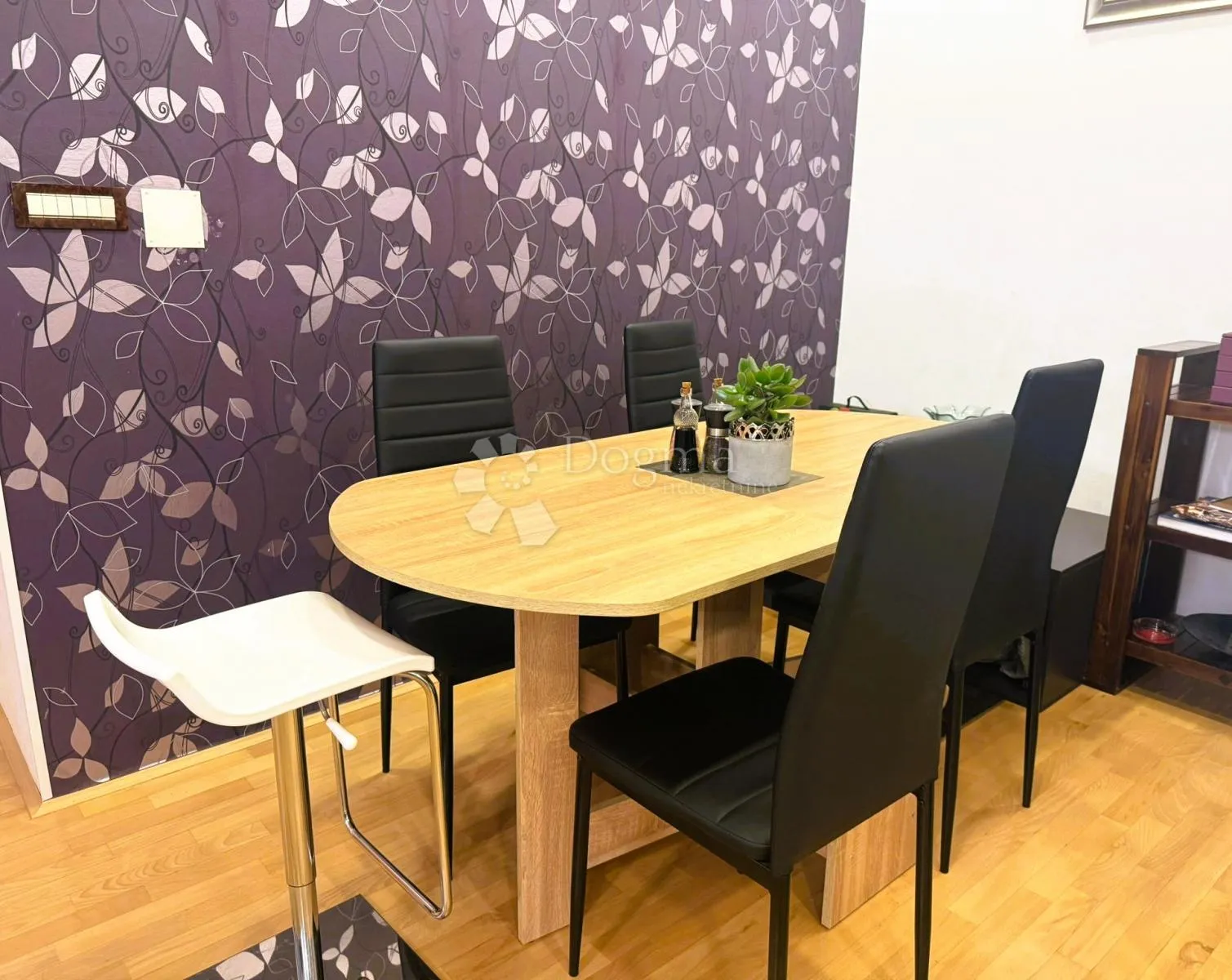 top prilika po sniženoj cijeni - cijeli kat, 145 m², privatni ulaz i parking - slika 5