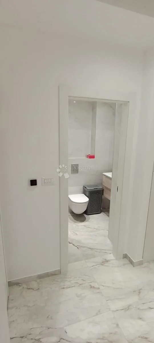 poslovni prostor/apartman s privatnim vrtom – žminjača, podstrana – idealno za tihu djelatnost - slika 8
