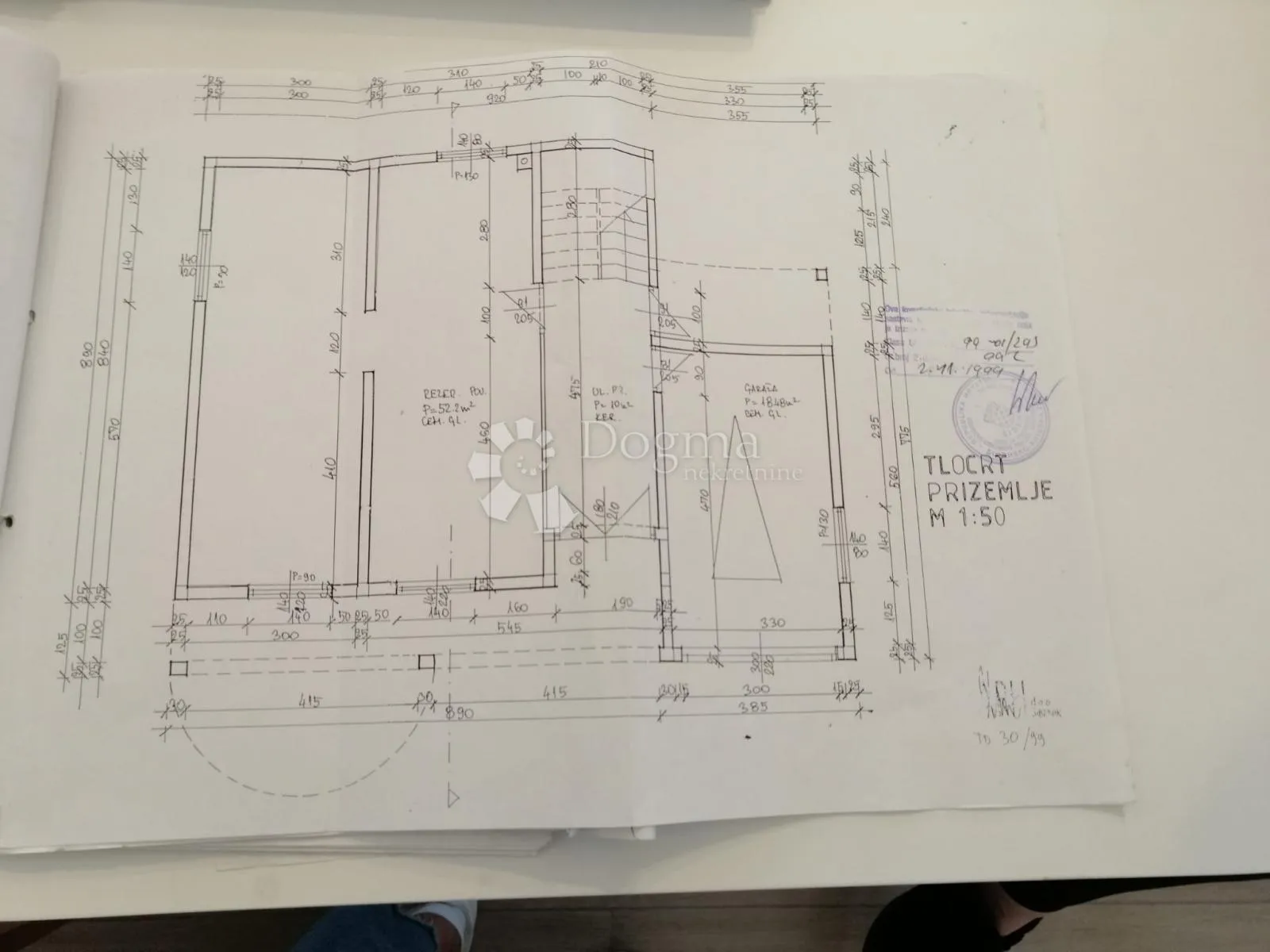 brodarica, impresivna kuća 60 metara od mora - slika 48