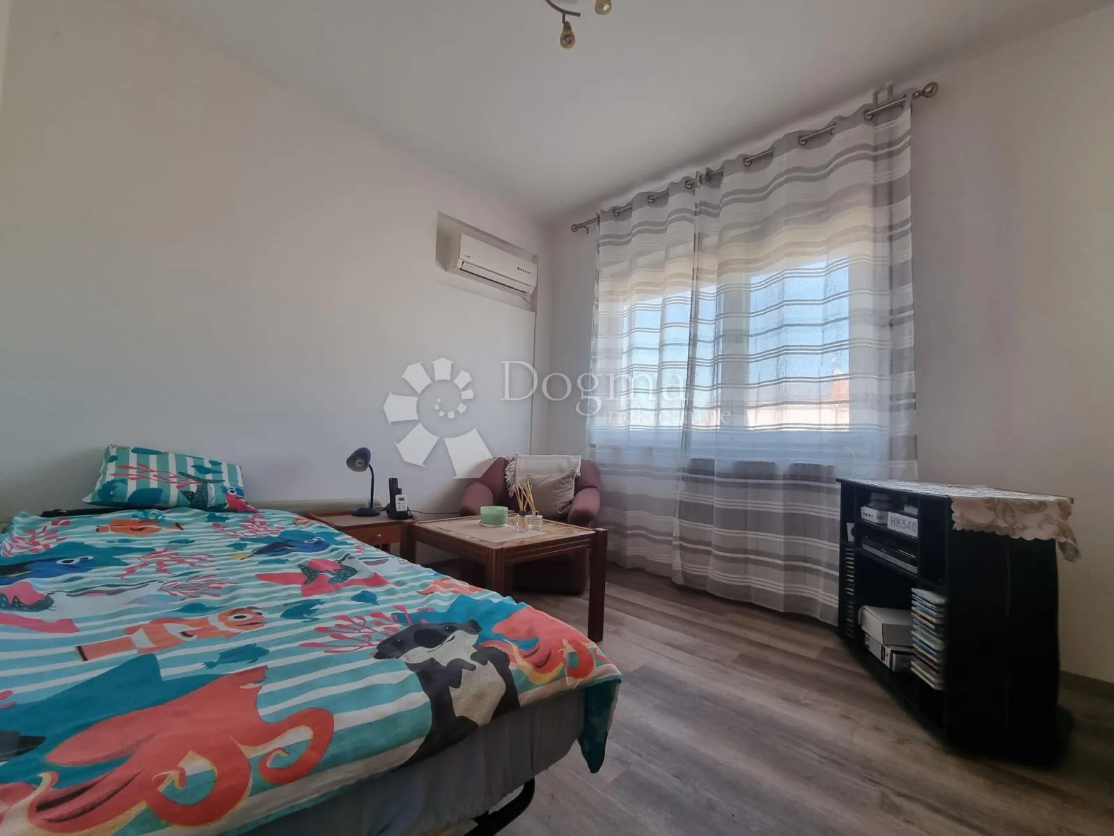 kuća sa bazenom i 4 stambene jedinice - 600m od plaže - slika 30