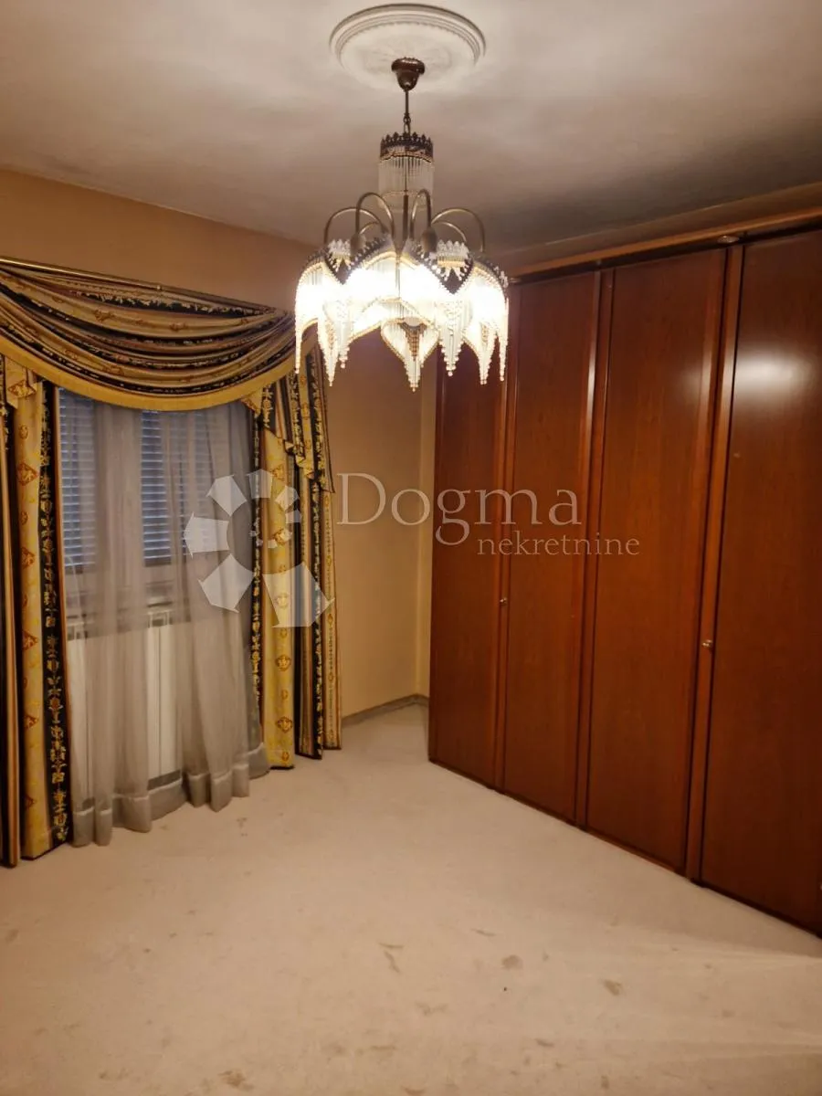 atraktivna villa sa pogledom na more - slika 22