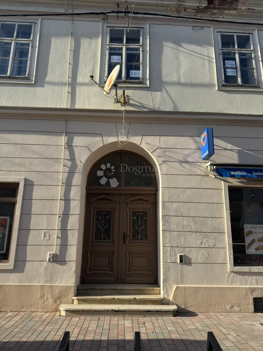 jedinstvena prilika za investitore: povijesni dragulj u centru grada - slika 3