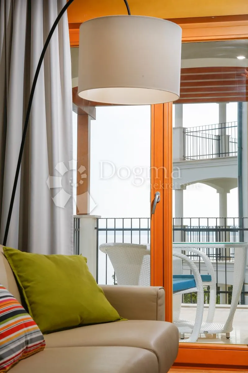 apartman uz more 108m2 - slika 7