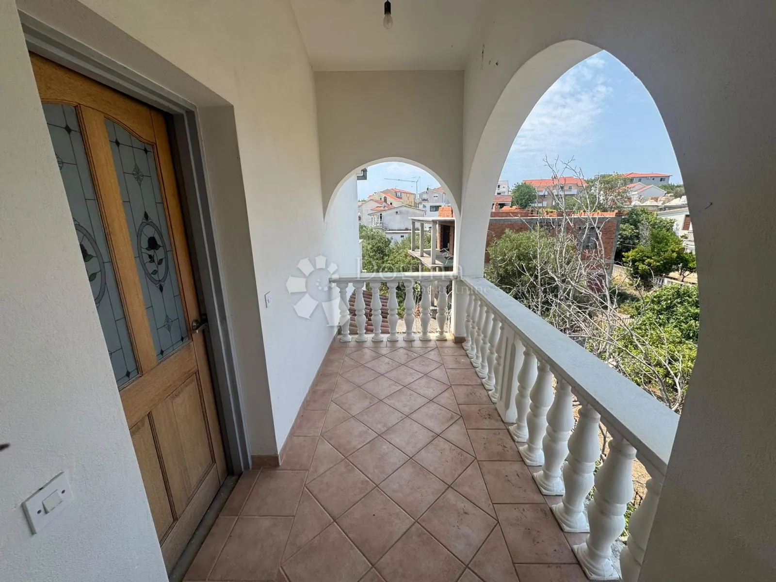 kuća okrug gornji - slika 12