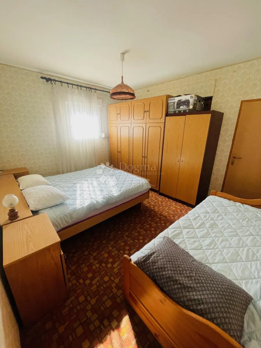 kuća u sungeru sa velikim potencijalom - slika 8