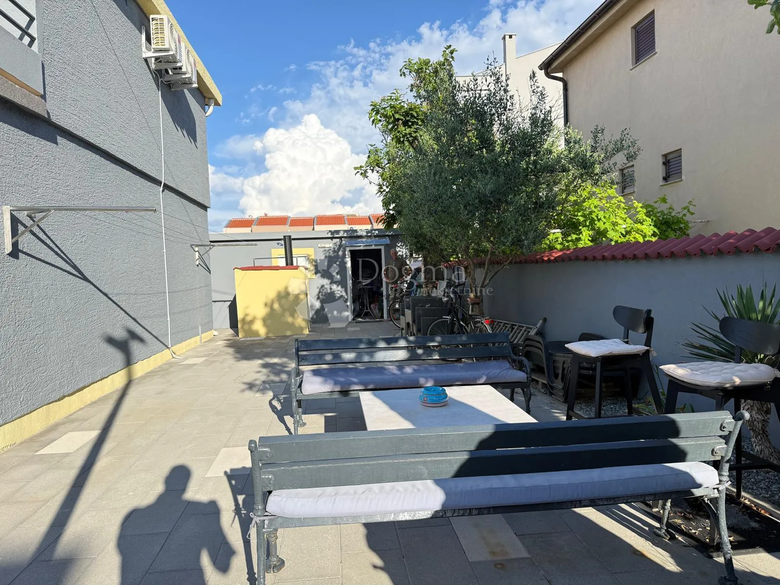 kuća prvi red do mora potencijal turizam ili restoran - slika 29