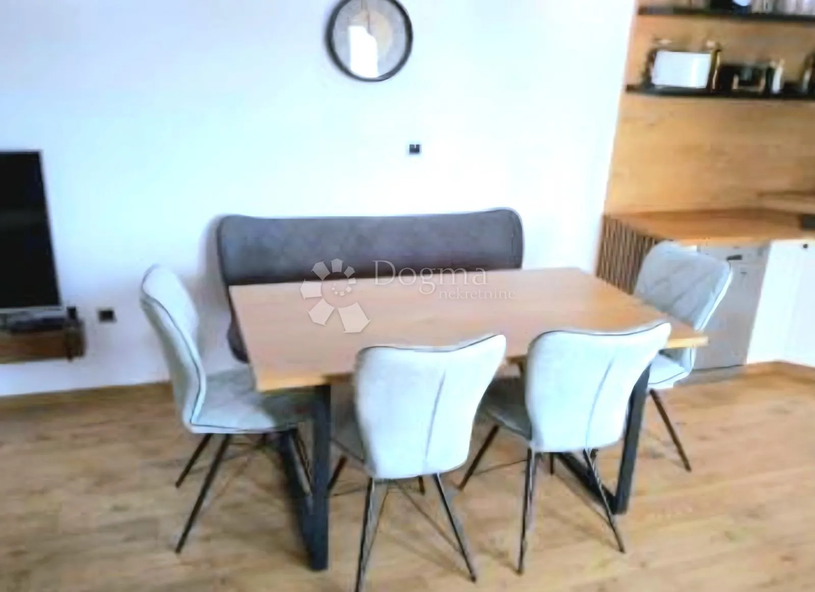 dvosoban stan s dodatnim apartmanom, dugi rat - slika 5