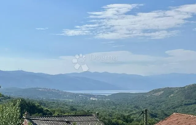 bribir,samostojeća kuća sa dva stana - slika 7