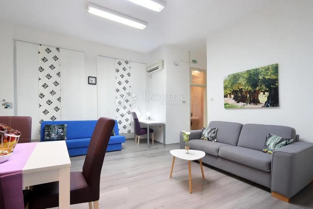 rijeka centar studio app 57m2 + 20m2 poslovni prostor - slika 2