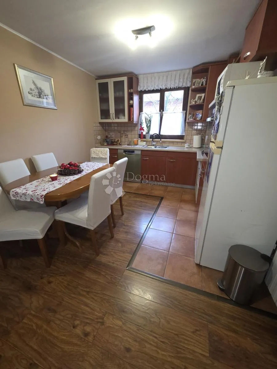 sesvet. kraljevec kuća sa velikom okućnicom - slika 10