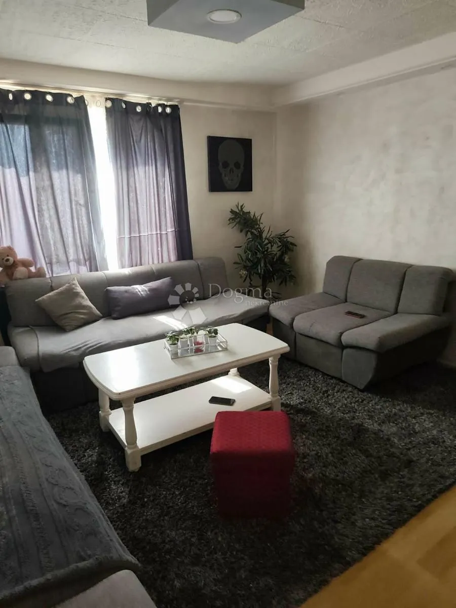 kuća s okućnicom i velikim zemljištem u koški - slika 6