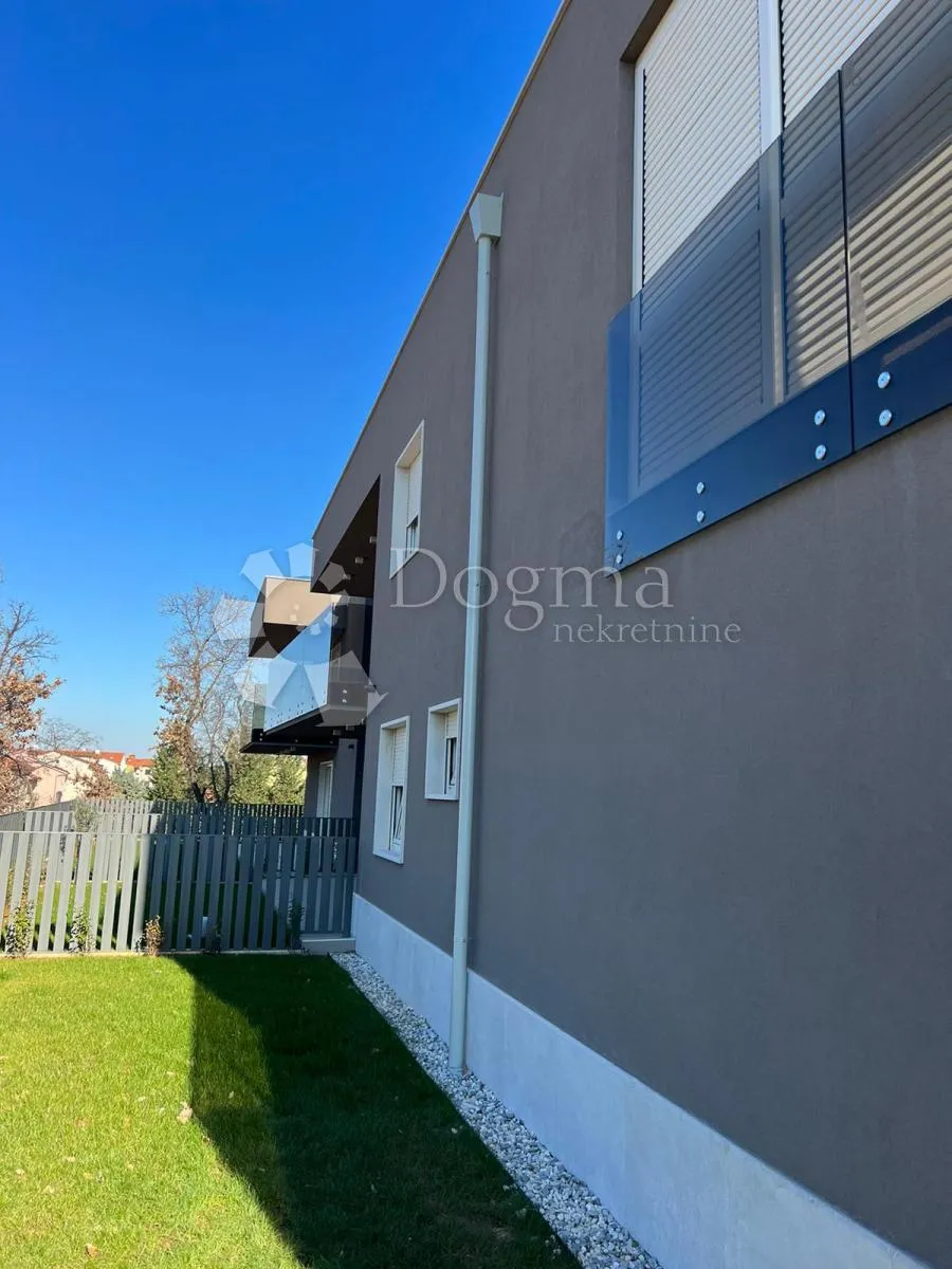 ekskluzivan penthouse u poreču - slika 9