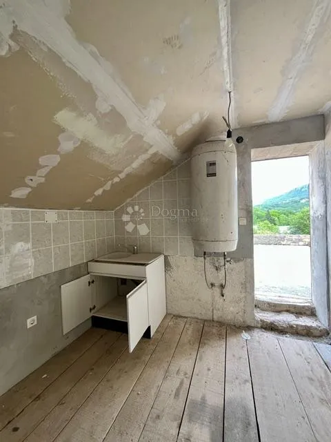 tradicionalna starinska kuća s panoramskim pogledom-rijetka prilika - slika 15