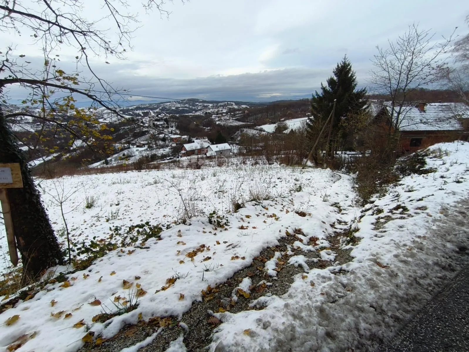 prodaje se zemljište sa pogledom - slika 1