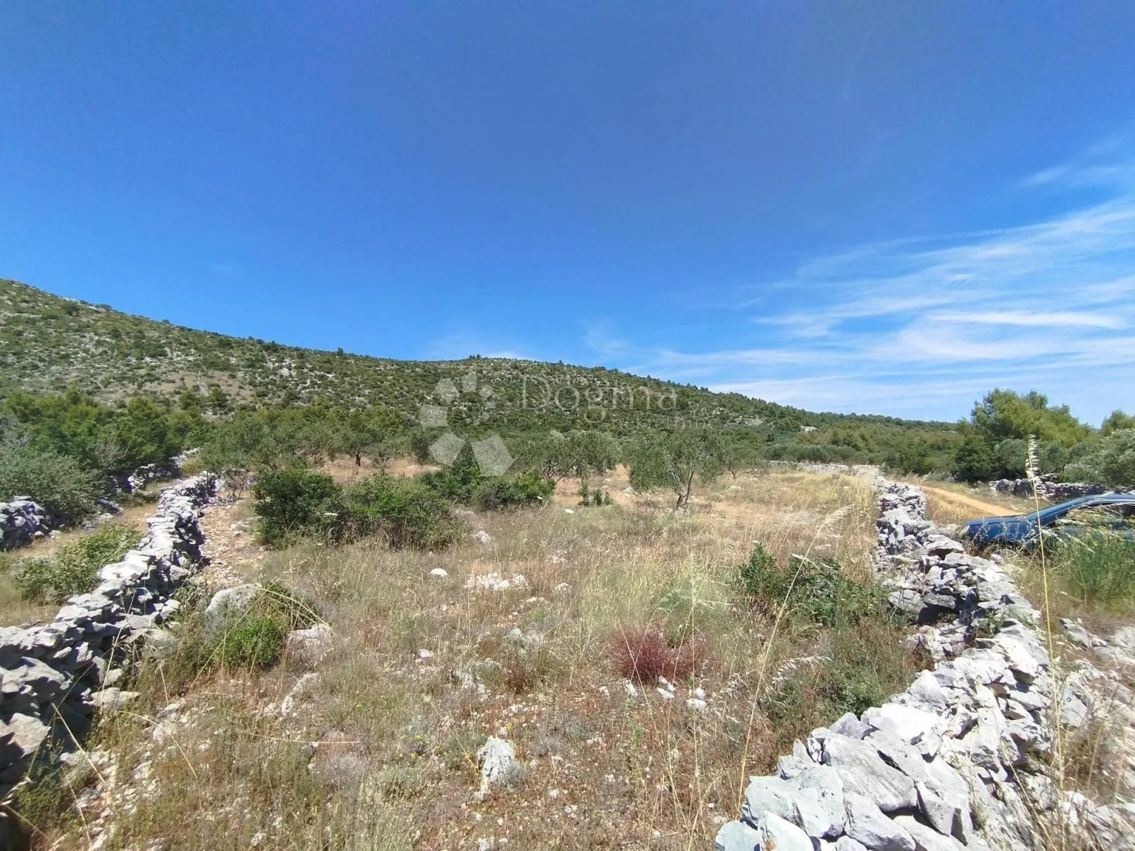 poljoprivredno zemljište marina -6000m2 - slika 6