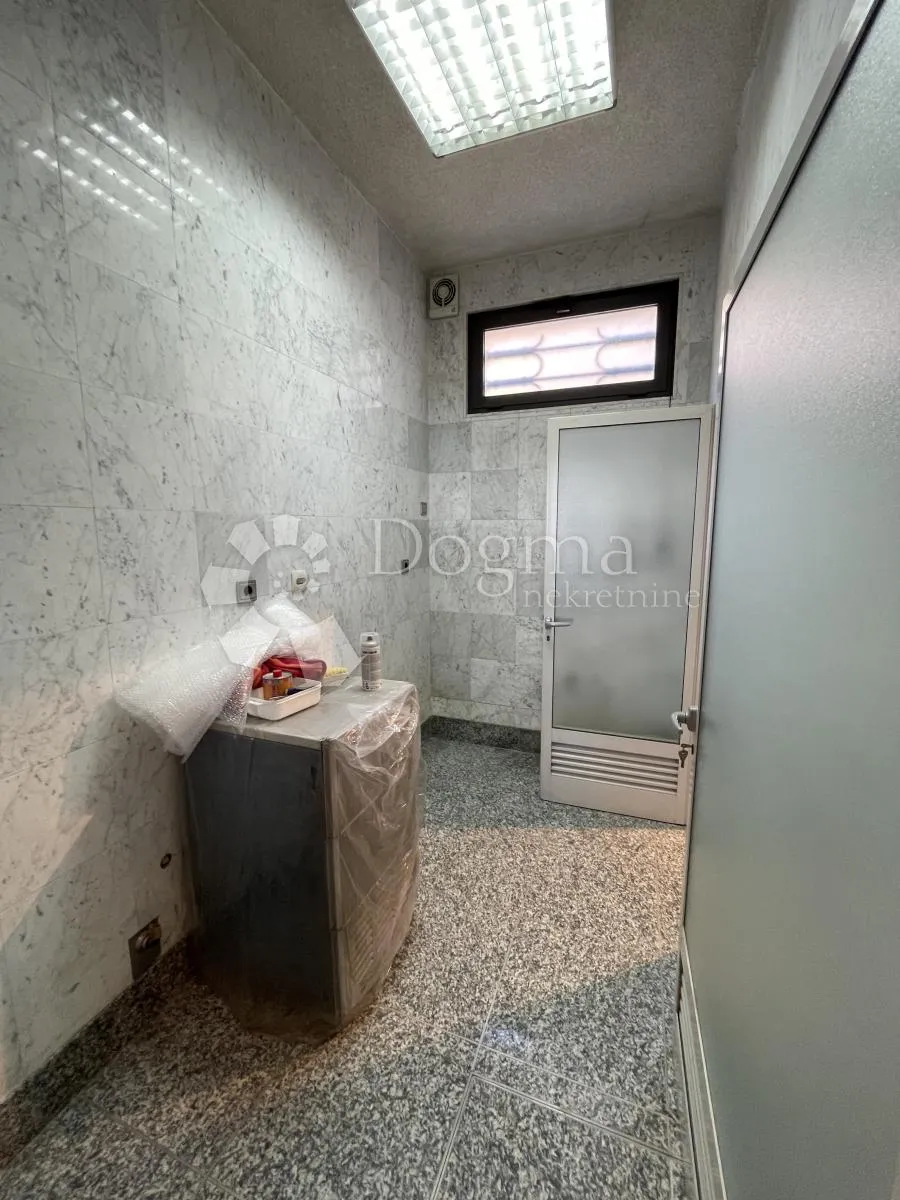 potpuno opremljen caffe bar s predivnim pogledom - slika 7