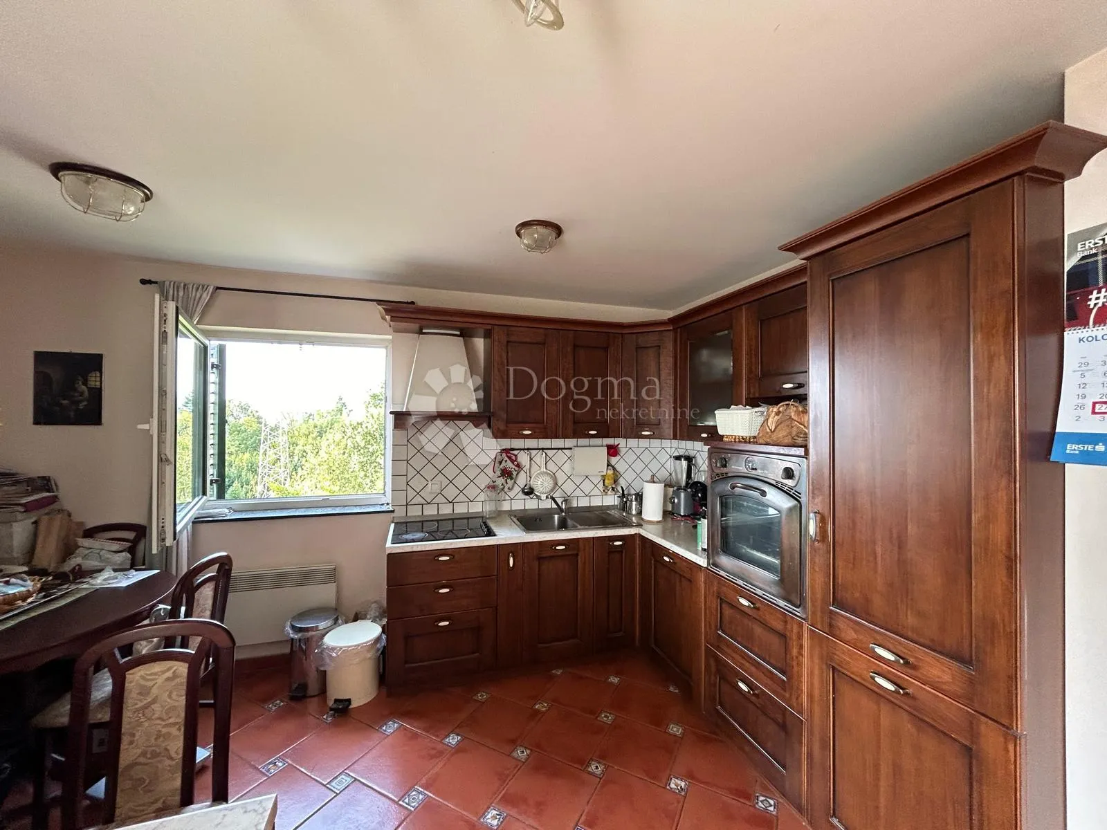 ičići, stan, 98m2, balkon s pogledom - slika 2