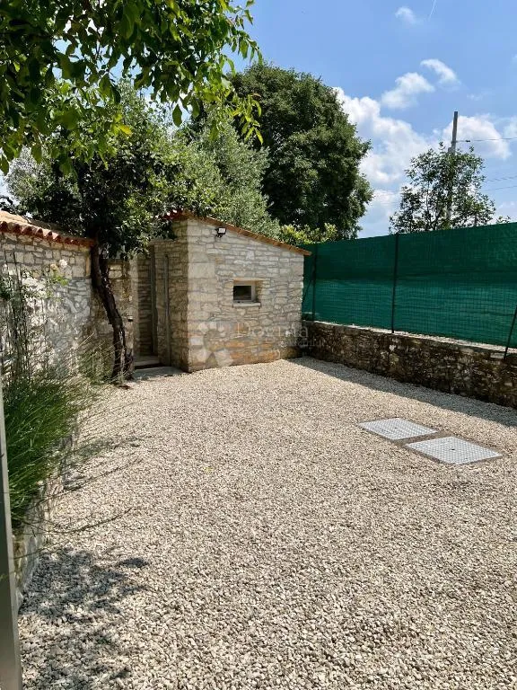 autentična istarska kamena kuća s dvije stambene jedinice, bazenom i dodatnim sadržajem - slika 29