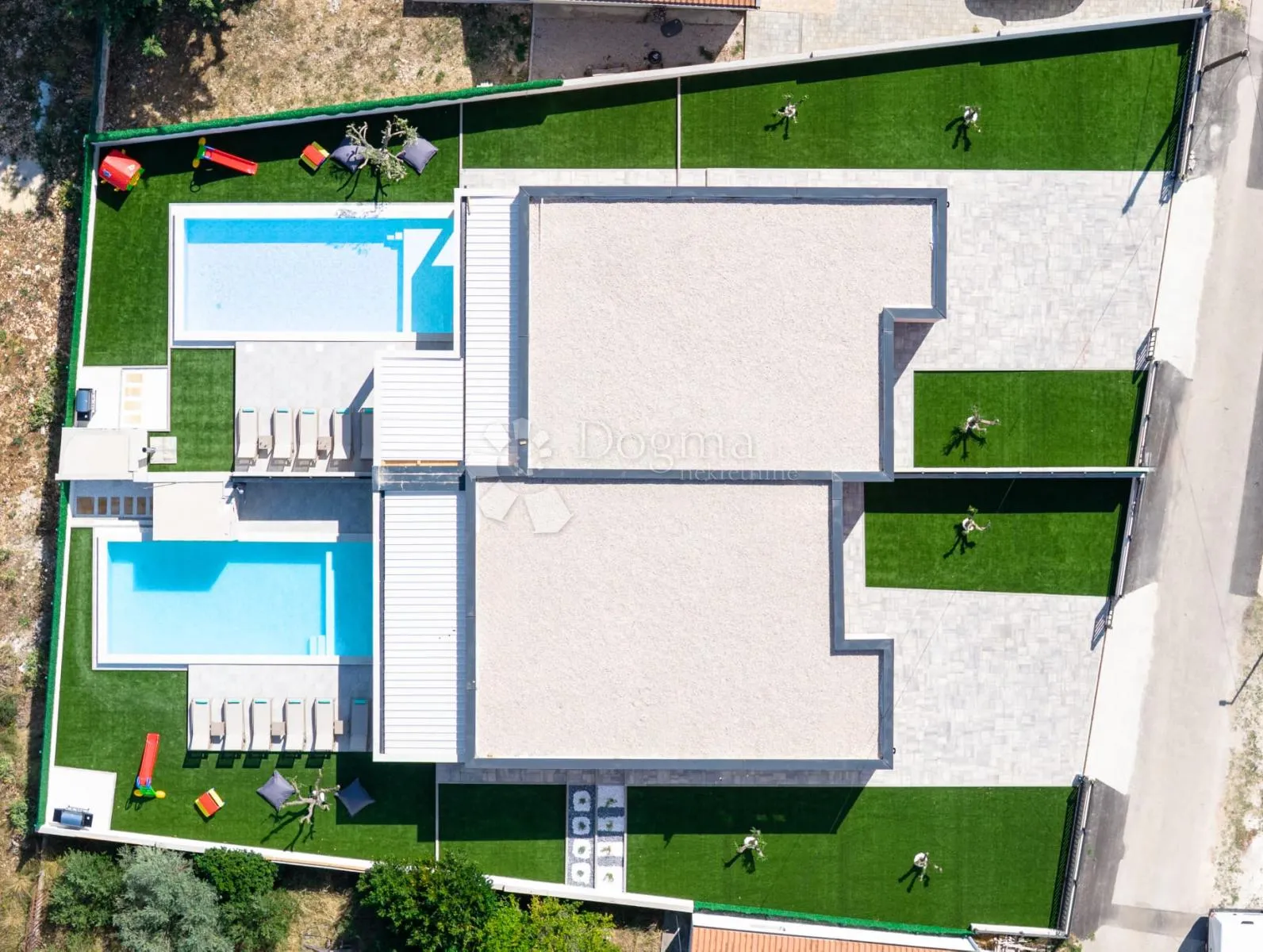 poljica brig - villa s bazenom, novogradnja - slika 60