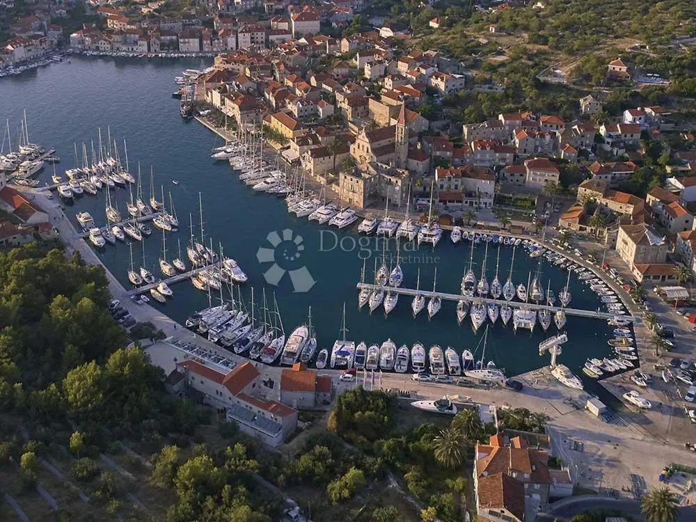 otok brač, 80m od mora - slika 5