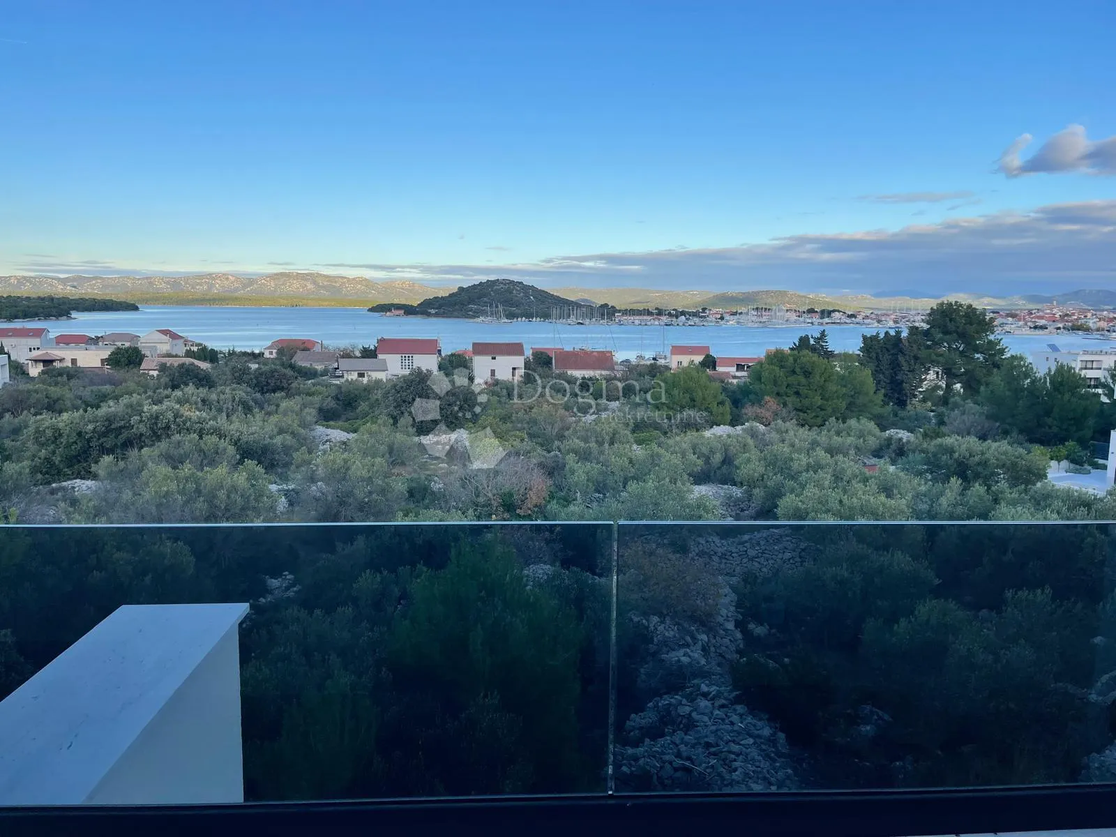 penthouse s panoramskim pogledom na more – 350 m od plaže - slika 17