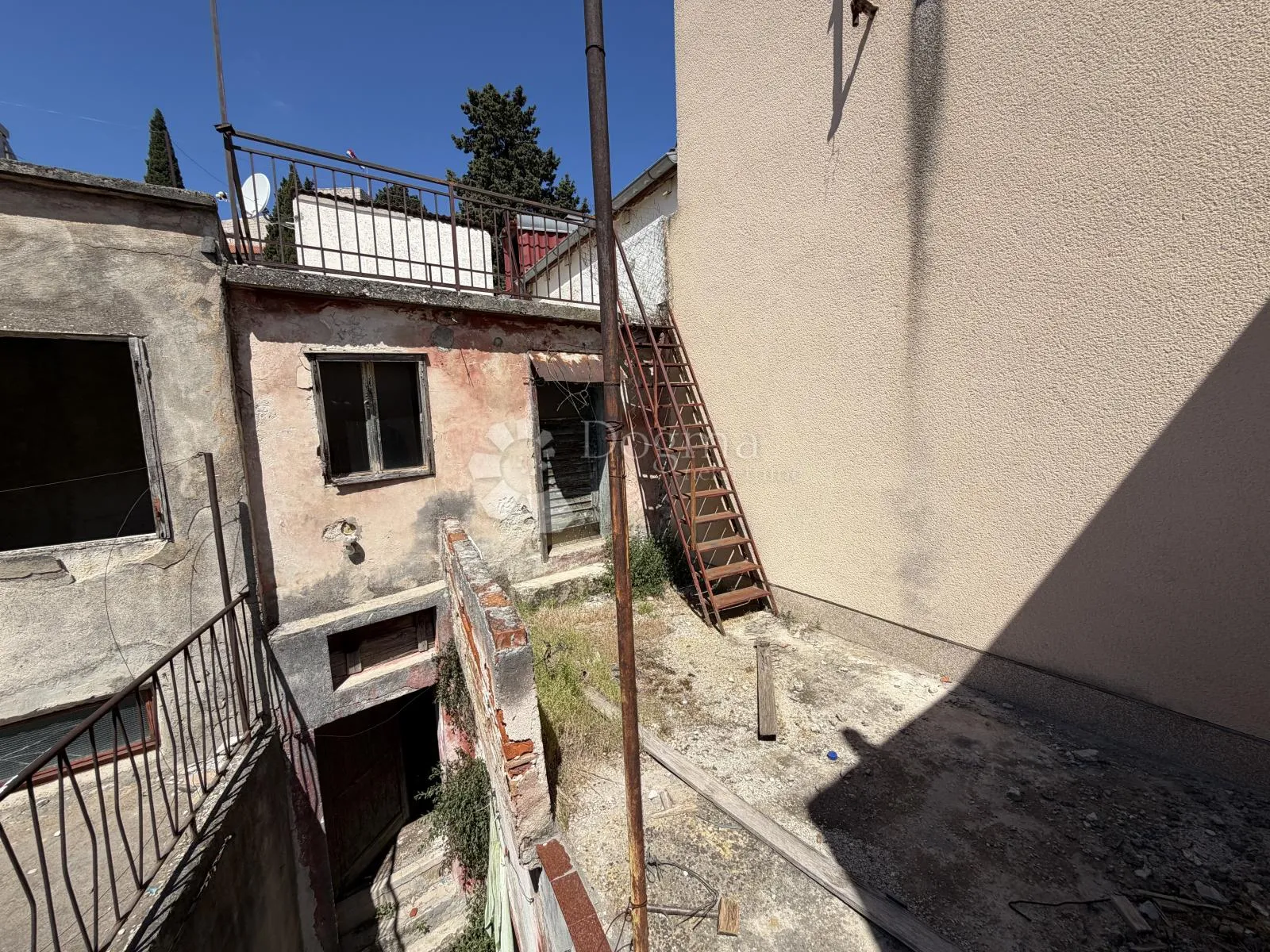 šibenik – gorica, kuća s potencijalom – prilika!!! - slika 17