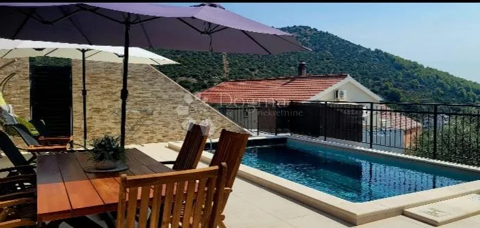 vila u marini za dugoročni najam - slika 10