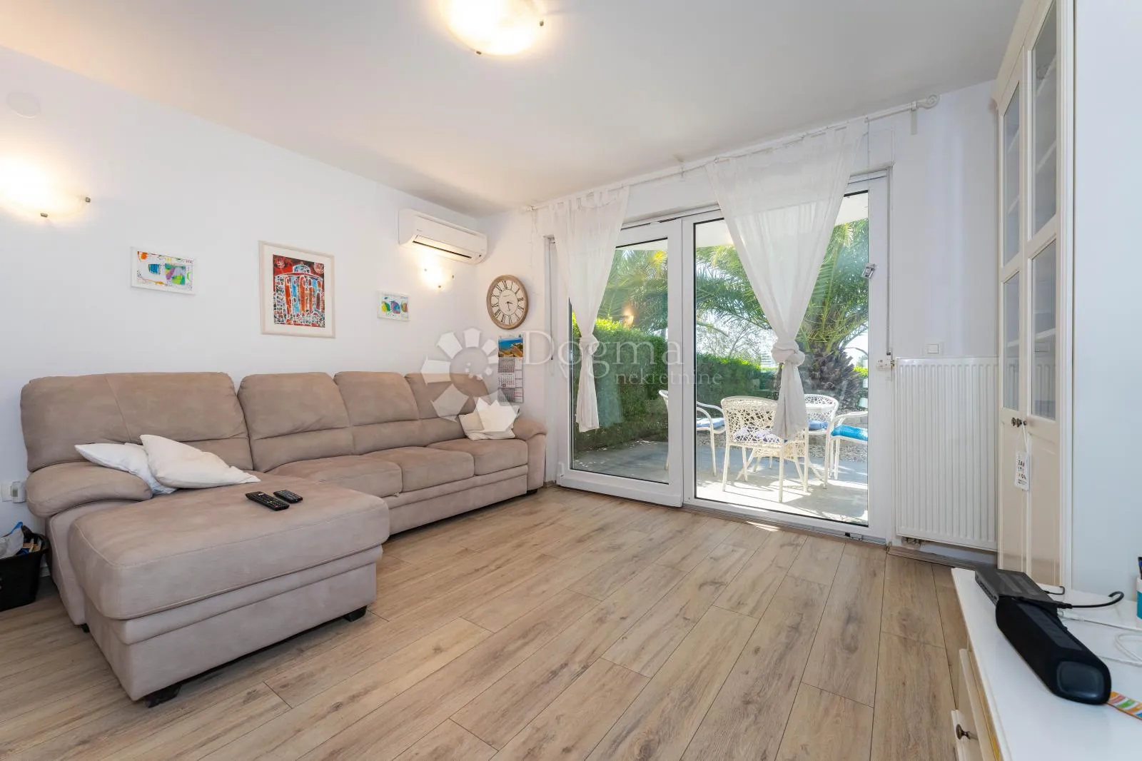 zaton-nin,luksuzna apartmanska kuća uz plažu,3 apartmana,pogled na more - slika 18