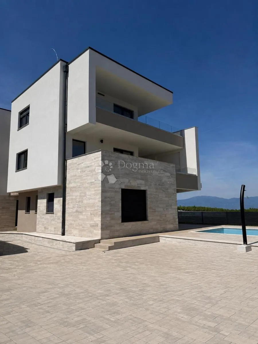 luksuzan apartman 20 m od mora – otok krk - slika 1