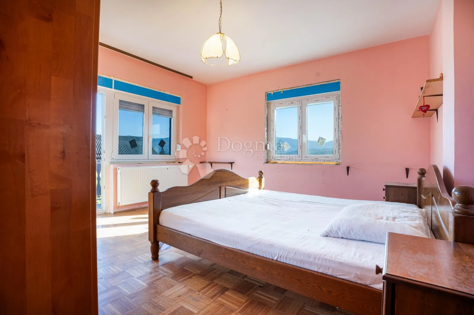nekretnina s potencijalom za miran život i investiciju - slika 11