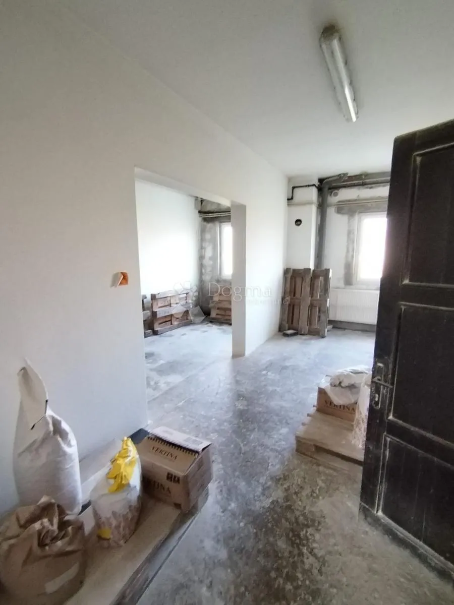 stambeno-poslovna kuća u dubravi - vrbovec - slika 26