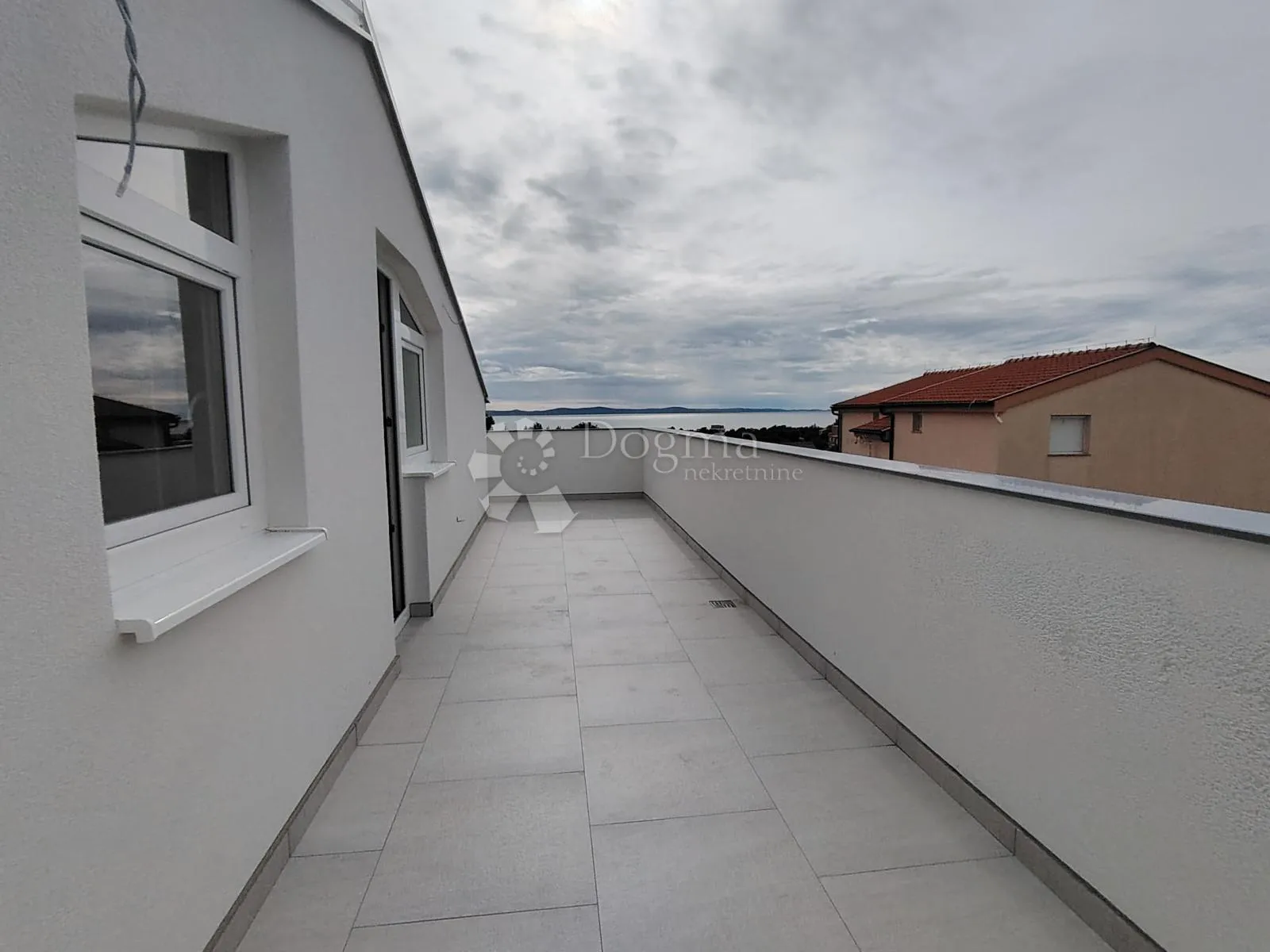 obitejski apartman - novogradnja - slika 16