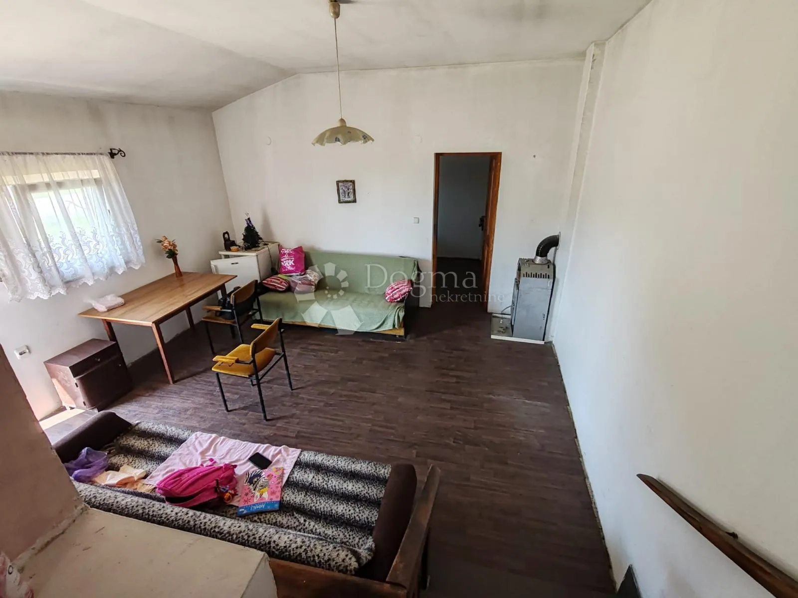 odlična prilika! dvije stambene jedinice + pomoćni objekt - slika 2
