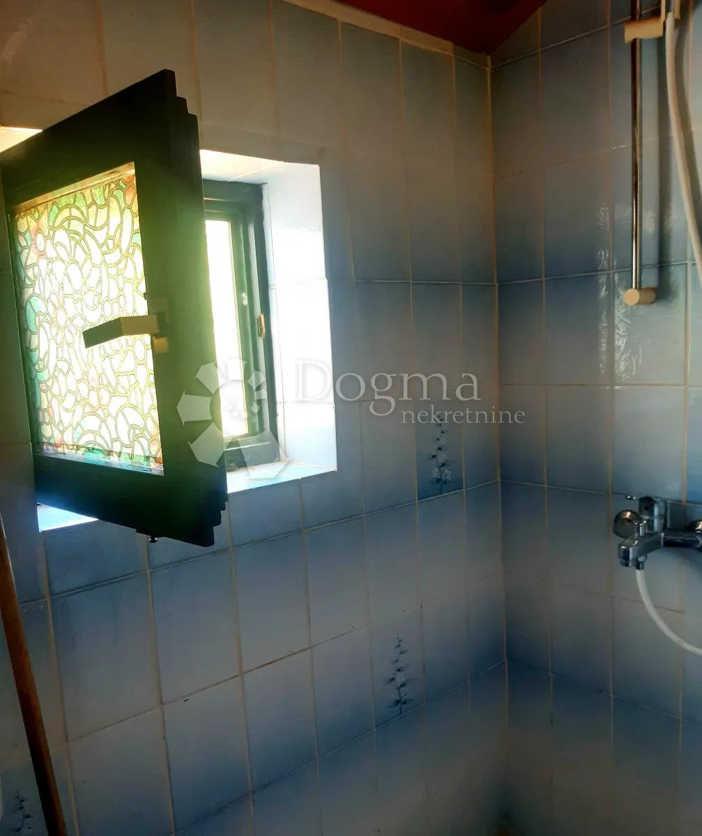 jednosobni apartman u lovranu - slika 9