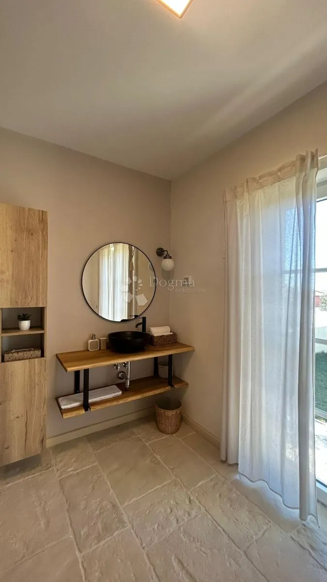 prilika! rustikalna villa - barban okolica - slika 29