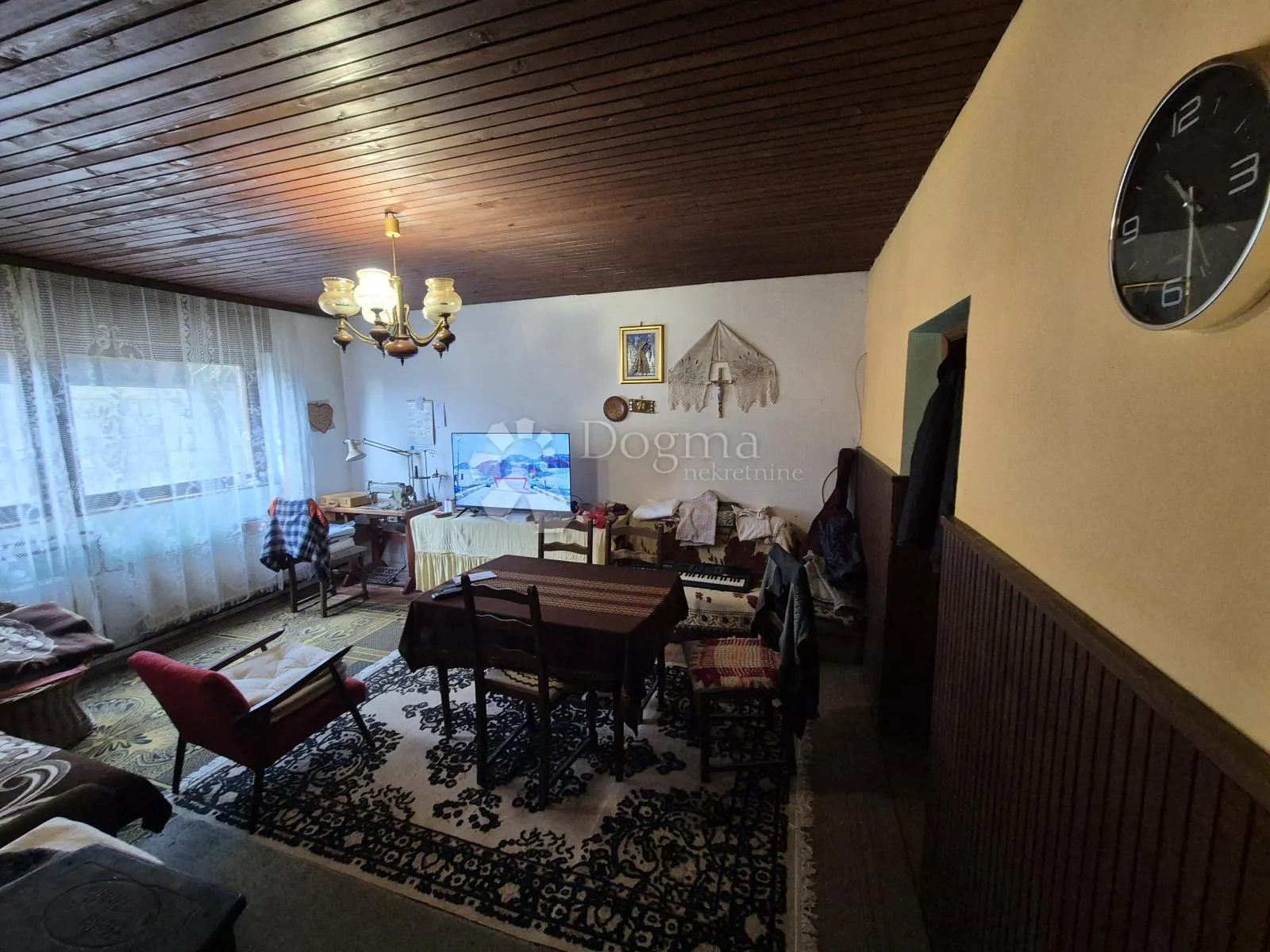 kuća sa ogromnim potencijalom svega 600m od strogog centra zaboka! - slika 11